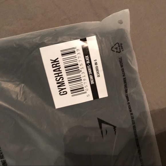 Gymshark Dreamy Shorts Black NEW NWT SIZE SMALL - Picture 3 of 5